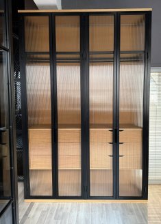 Гардеробный шкаф 