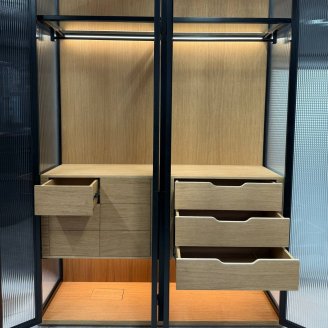 Гардеробный шкаф 