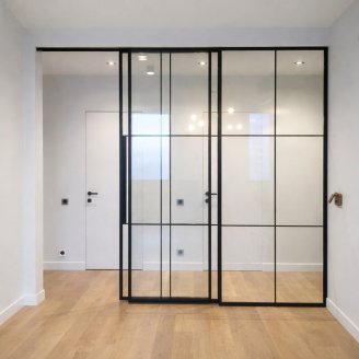 Каскадная лофт перегородка с тонким профилем