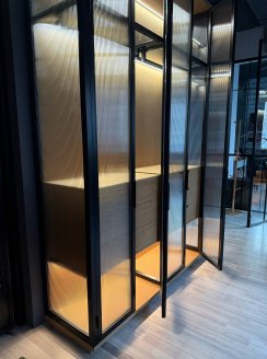 Гардеробный шкаф 