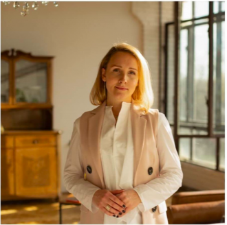 Дизайнер Елена Бунак (@be.indesign) отмечает, что перегородки в стиле лофт стали идеальным решением для ее квартиры.