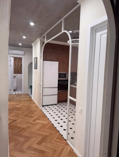 Арочная перегородка между кухней и коридором