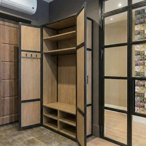 Гардеробный шкаф для прихожей