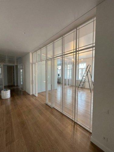 Белые перегородки в током профиле