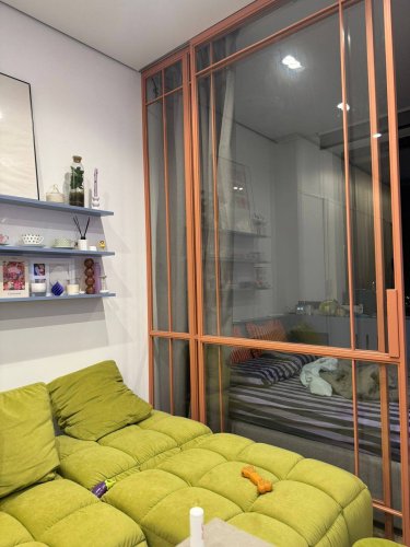 Цветная раздвижная перегородка