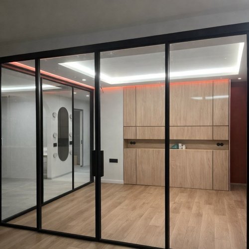 Раздвижная перегородка  с цельным стеклом