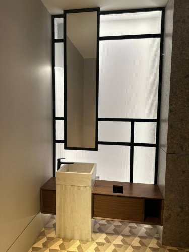 Статичная перегородка в ванную комнату