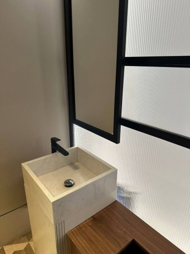 Статичная перегородка в ванную комнату