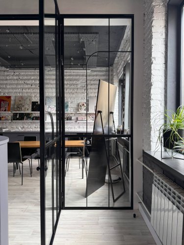 Арочная распашная перегородка / Доступна к просмотру у нас в шоуруме