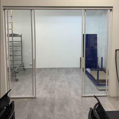 Раздвижная перегородка для офиса