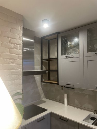 Перегородка со встроенным стеллажом