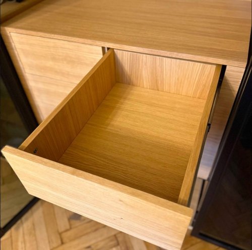 Гардеробный шкаф с рифлём стеклом